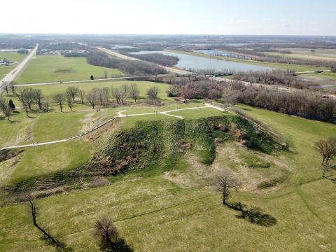 Cahokia Mounds State Historic Site