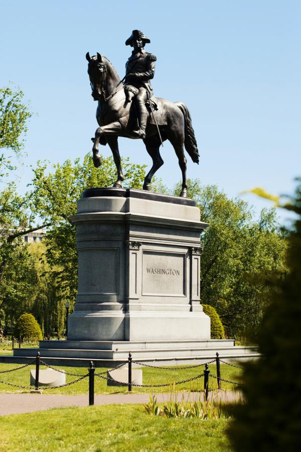 statue of George Washington on horseback 