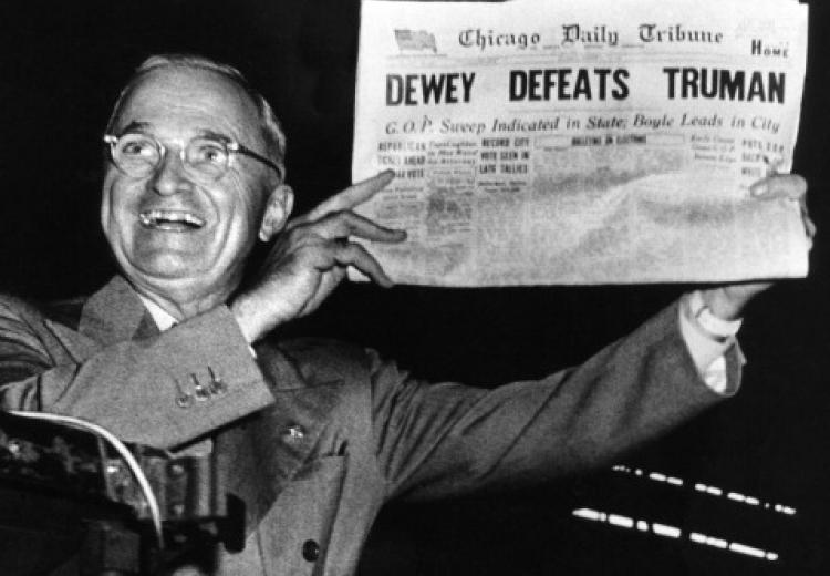 Dewey defeats Truman. Truman holding newspaper