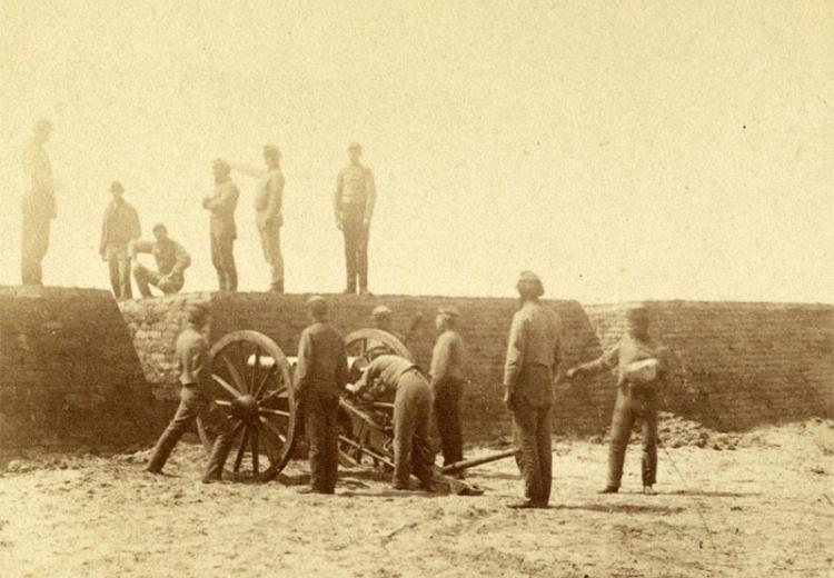 Confederate artillery near Charleston, S.C., 1861