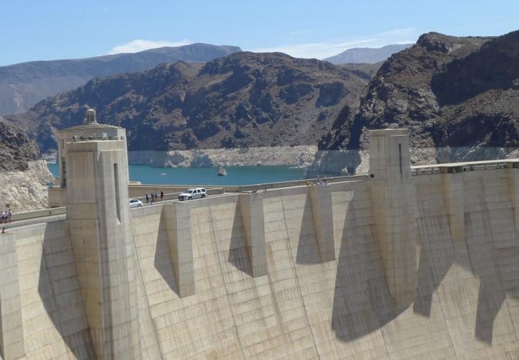 Hoover Dam and the Shaping of the American West