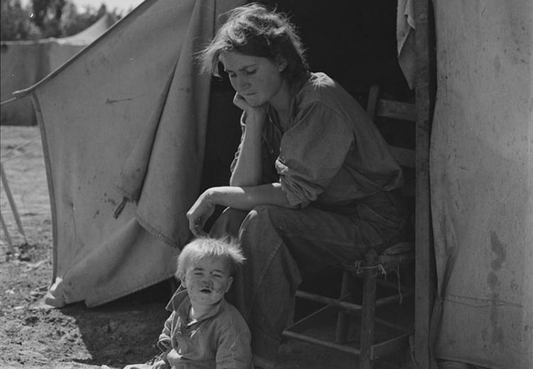 Eighteen-year-old mother from Oklahoma, now a California migrant.