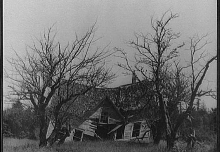 A "witch's house" in Maine.